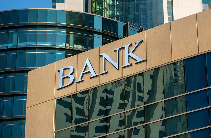 img-sg4-financial-institutions